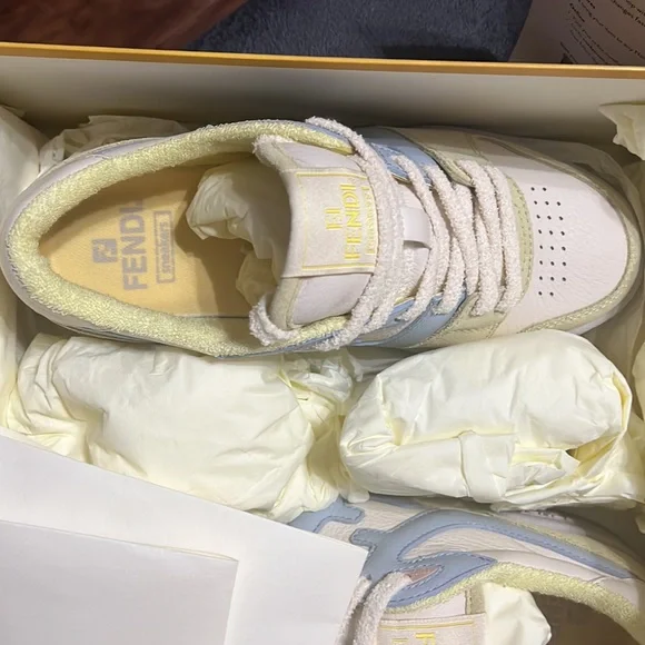 BNWT - Picture 2 of 6